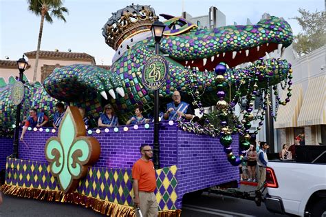 Universal Studios Orlando Mardi Gras Parade Time